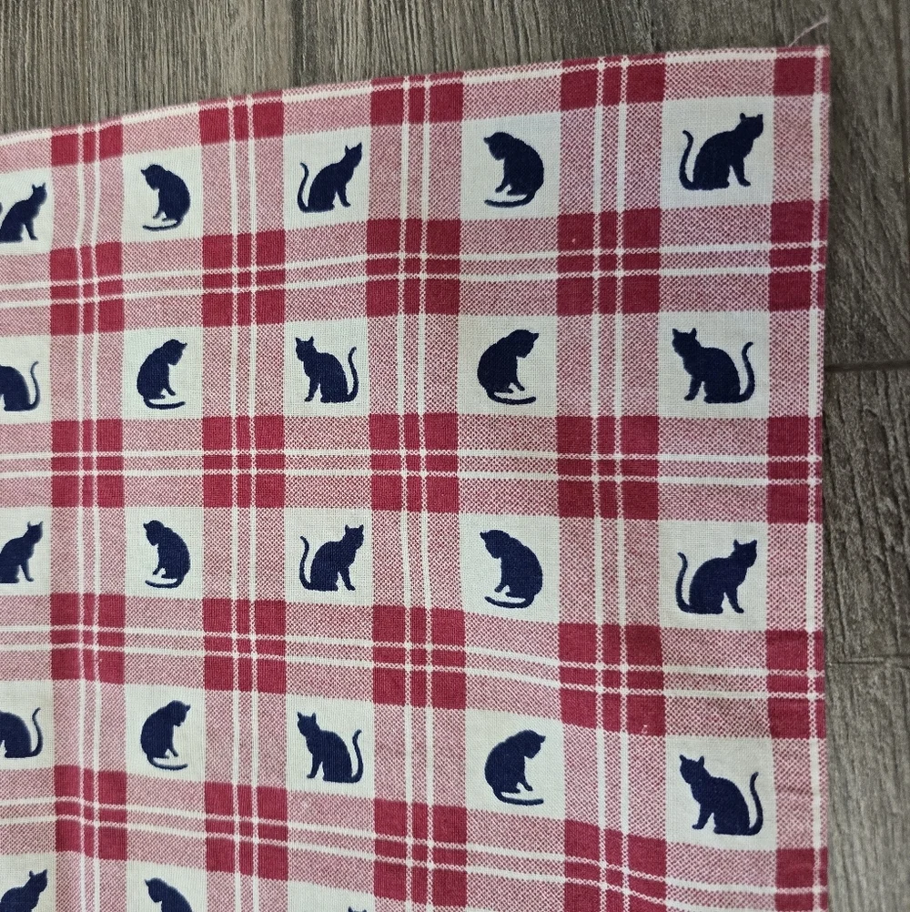 VTG Set Of Checkered Cat Place Mats And Matching Napkins